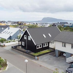 Appartement 3Br - Townhouse - Free Parking - Tórshavn Exterior photo
