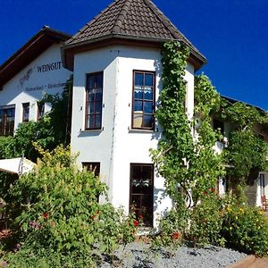 Hotel Weingut Raevenhof à Ayl Exterior photo