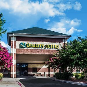 Quality Suites Lake Wright - Norfolk Airport Exterior photo