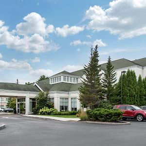 Hilton Garden Inn Portland Airport Exterior photo