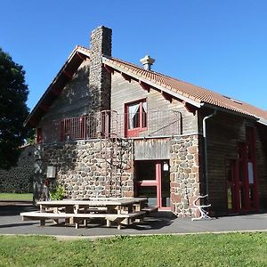 Le Gîte du Velay Bains Exterior photo