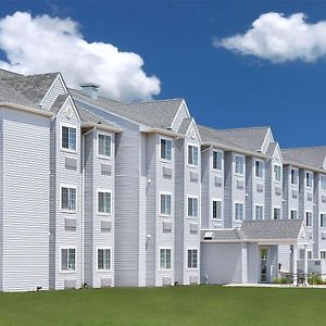 MICROTEL Inn&Suites - Ames Exterior photo