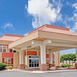 Hotel Ramada By Wyndham West Memphis Exterior photo