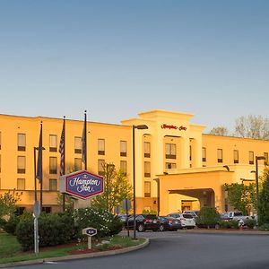 Hotel Hampton By Hilton Brattleboro Exterior photo