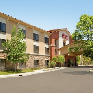 Hampton Inn & Suites Thousand Oaks Exterior photo