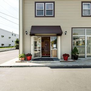 Econo Lodge By Choice - Cape Cod West Yarmouth Exterior photo