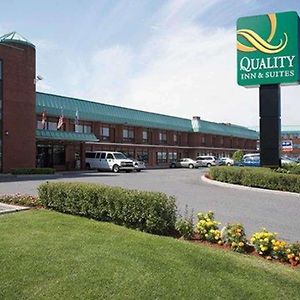 Quality Inn&Suites Aéroport P.E. Montréal-Trudeau Airport Dorval Exterior photo