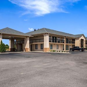 Quality Inn North Battleboro Exterior photo