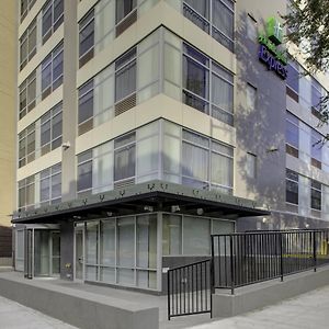 Holiday Inn Express - Bronx Nyc - Yankee Stadium, An Ihg Hotel New York Exterior photo