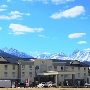 Comfort Inn & Suites Valemount Exterior photo