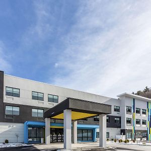 Hotel Tru By Hilton Binghamton Vestal Exterior photo