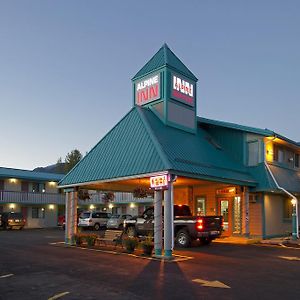 Alpine Inn Valemount Exterior photo