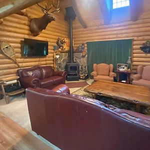 Villa Cozy Alto Cabin On 2 Acres Near Fishing And Skiing! Exterior photo