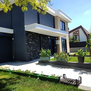 Beachside Villa Silivri Exterior photo