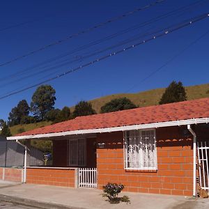 Hotel Casa Campestre La Guacamaya à San Felix Exterior photo