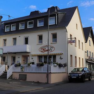 Bed and Breakfast Gästehaus - Café Frank à Antweiler Exterior photo