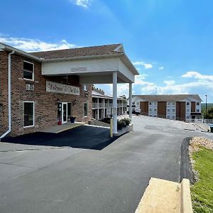 Schmidt'S Creek Hotel Osage Beach Exterior photo