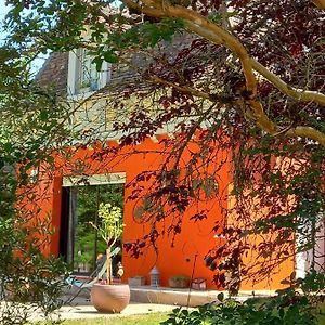 Bed and Breakfast le jardin de myrtille à Saint-Géraud-de-Corps Exterior photo