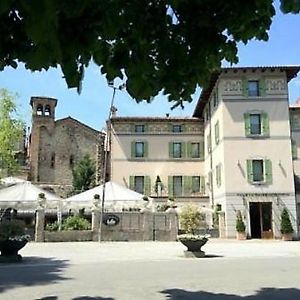 Cora Hotels Leon d'Oro CastellʼArquato Exterior photo