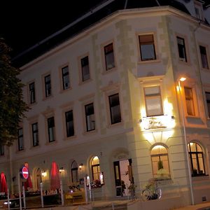 Traditionsgasthaus Goldener Loewe Riesa Restaurant & Pension Exterior photo