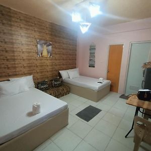 Appartement Djci Apartelle With Own Bath & Kitchen 101-211 à Cabanatuan Exterior photo
