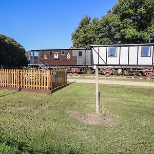 Villa The Brake Wagon At High Barn Heritage à Halstead  Exterior photo