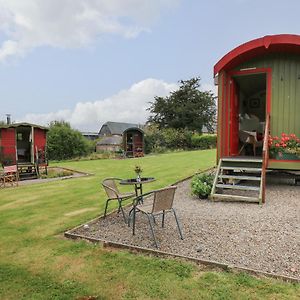 Villa Sweet Briar Shepherds Hut à Brecon Exterior photo