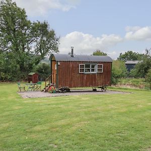 Villa Brown Hare Shepherds Hut à Brecon Exterior photo