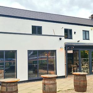 The Waterside Bar, Rooms & Restaurant Swinton  Exterior photo