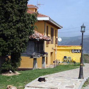 Hotel Casa Faruxo à Cangas De Narcea Exterior photo