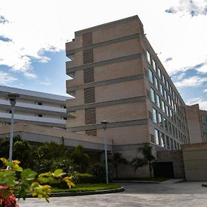 Eurobuilding Hotel & Suites Lecheria Exterior photo