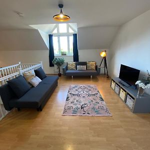 Appartement Modern Spacious Flat In Ipswich - Sleeps 6 - Parking à Freston Exterior photo