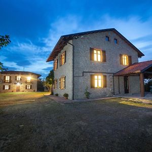 Villa La Casa Di Talin à Serravalle delle Langhe Exterior photo