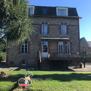 Hotel Auberge Ti'Gousket à Guingamp Exterior photo