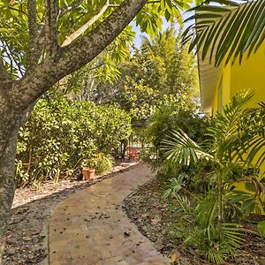 Vibrant West Palm Beach Home Less Than 2 Mi To Beach! Exterior photo