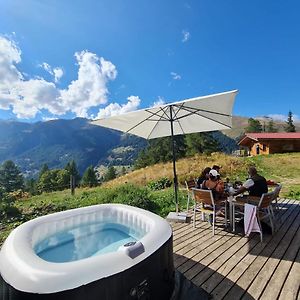 Villa Chalet Biene - Swiss Alp Chalet With Sauna And Jacuzzi à Ulrichen Exterior photo