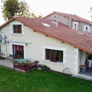 Villa L'Abbesse à Scorbé-Clairvaux Exterior photo