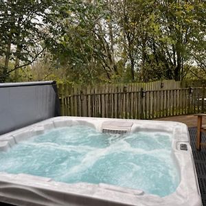 Appartement Beautiful 2 Bed Apt With Hot Tub In Blaydon Burn Exterior photo