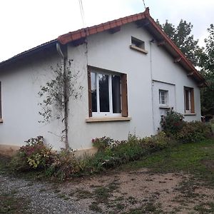 Villa Petite maison très paisible avec jardin à Cournon - Puy de Dôme ! à Le Cendre Exterior photo