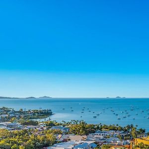 Appartement Executive Whitsunday Penthouse At 40 Reflections à Airlie Beach Exterior photo