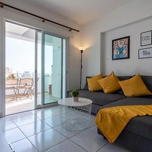 Anais 1-Bedroom Apartment In Mackenzie Larnaca Exterior photo