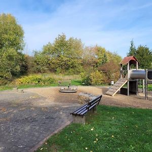 Schoene Wohnung Mit Eigenem Eingang Und Parkplatz Fulde Exterior photo