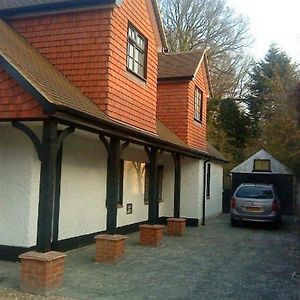 Bed and Breakfast Hurstbourne à Camberley Exterior photo