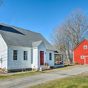 Charming Farmhouse Walk To Village And Trails! Burke Exterior photo