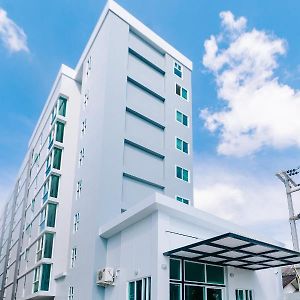 วัน บัดเจท เชียงราย ซอยสวรรค์ One Budget Hotel Chiangrai Soi Sawan Exterior photo