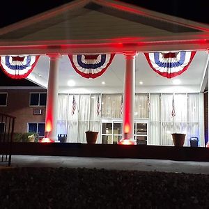 Americas Best Value Inn Phenix City Exterior photo