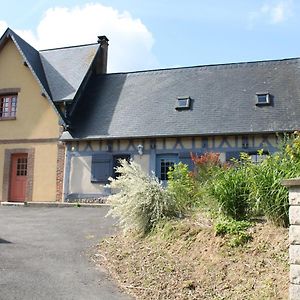 Bed and breakfast Le Haut Mesnil-3 Exterior photo