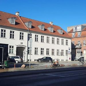 Hotel Wooden Box With Sleeping Amenities Vindegade 53E à Odense Exterior photo