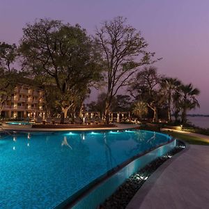 Radisson Blu Mosi-Oa-Tunya Livingstone Resort Exterior photo