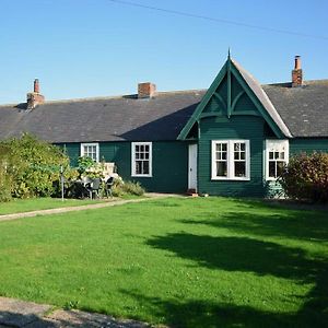 Armstrong Cottages No2 Bamburgh Exterior photo